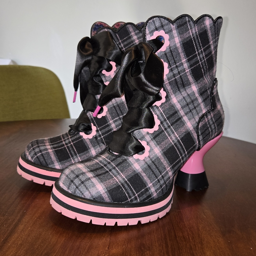 Pristine boots from Irregular Choice - size EU38